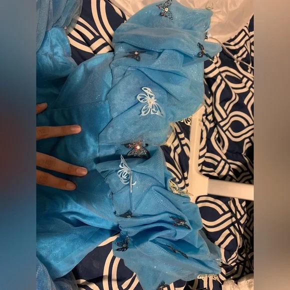 Cinderella dress worn once, color blue, size large, hoop skirt, corset is laceup - Picture 4 of 7